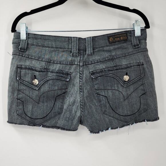 C.TTON Style by Paris Cut-Off Jean Raw Hem Shorts Womens Juniors Size 11 / 12 - Picture 4 of 5